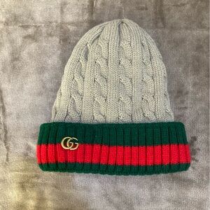Very warm GG cable knit beanie